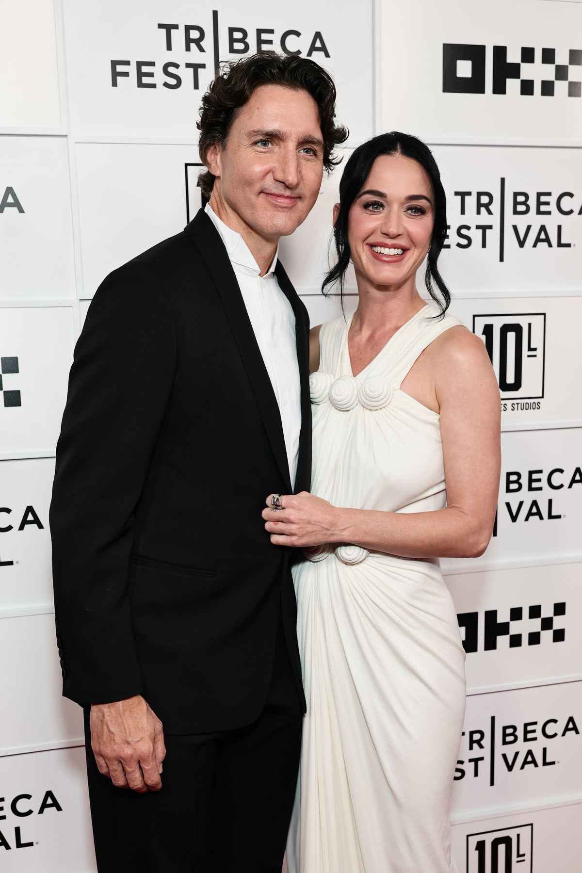 Katy Perry and Justin Trudeau Make Their Red Carpet Debut — and One Moment Has the Internet Divided image 10