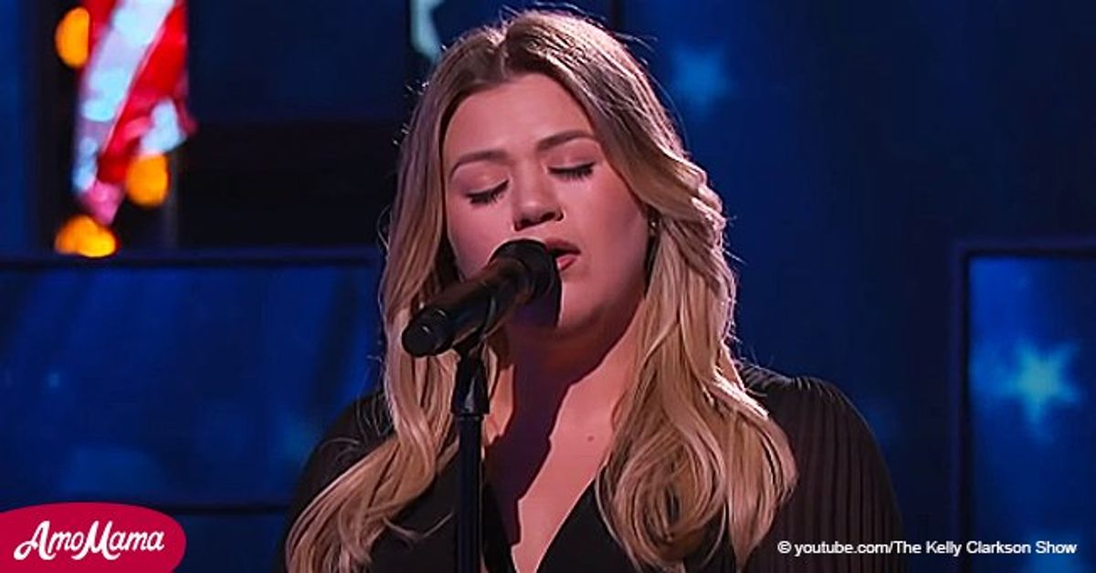 Watch Kelly Clarkson's Powerful Rendition of 'America the Beautiful' in