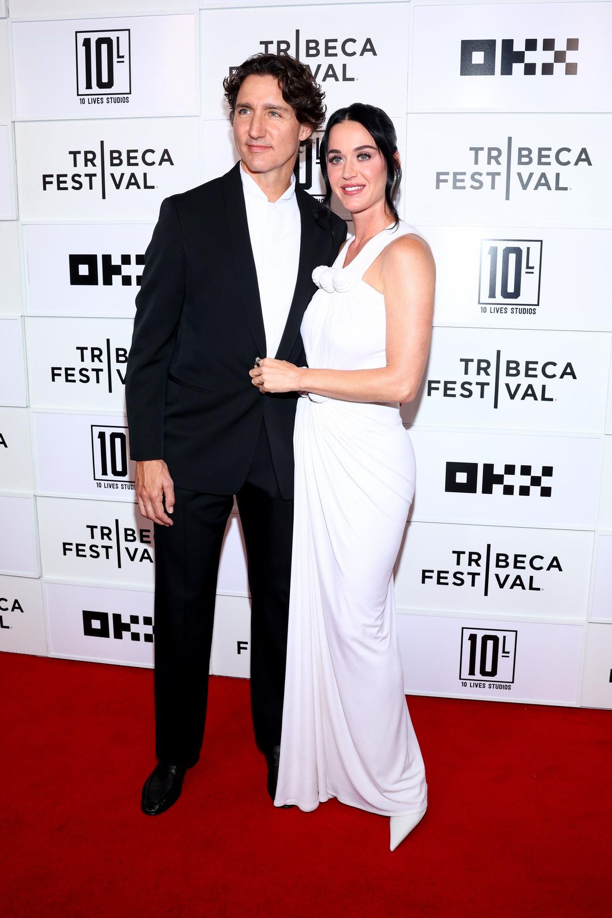 Katy Perry and Justin Trudeau Make Their Red Carpet Debut — and One Moment Has the Internet Divided image 7