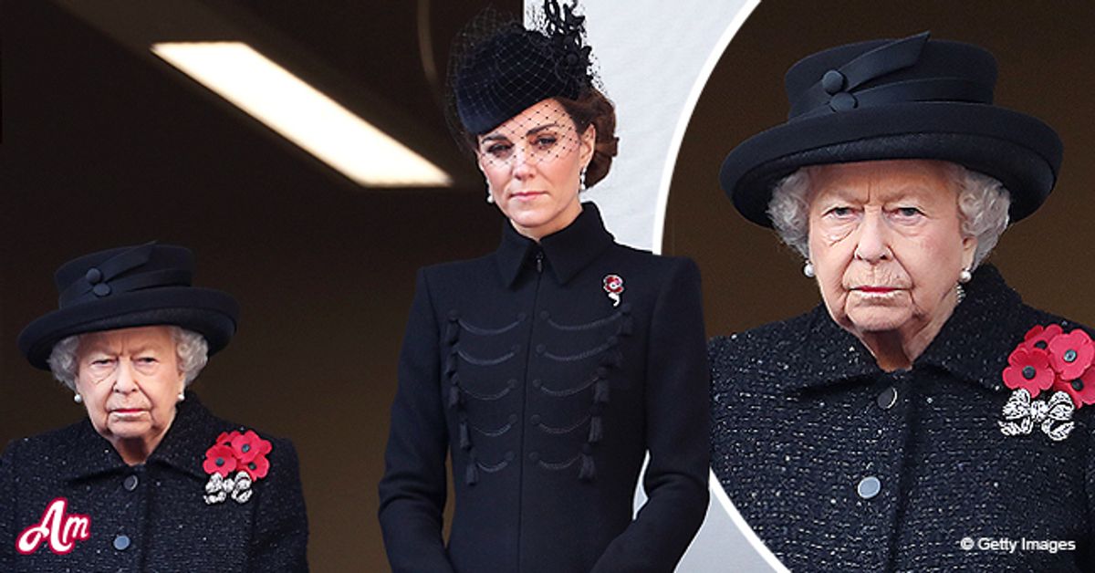 Queen Elizabeth Spotted Standing Next To Kate Middleton On Remembrance 