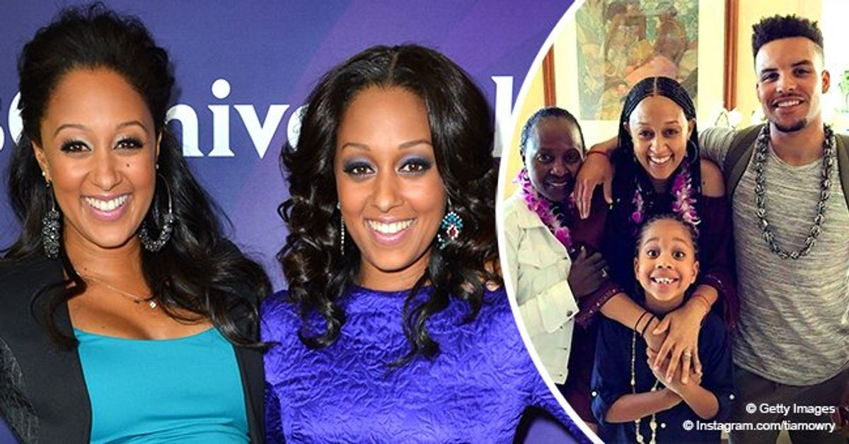 How Tia and Tamera Mowry Paid Tribute to Their Youngest Brother Tavior ...