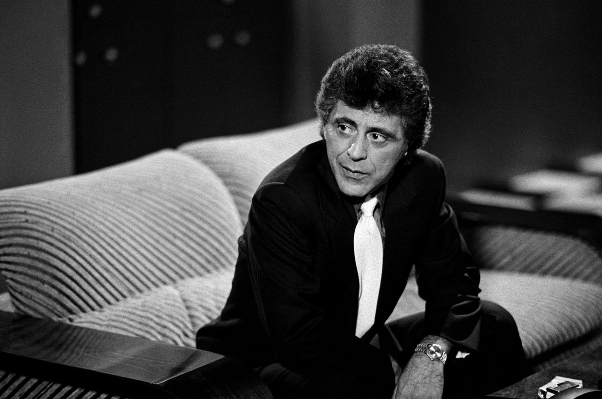 Authorities Called to Frankie Valli's Home Involving His Sons – What Happened
