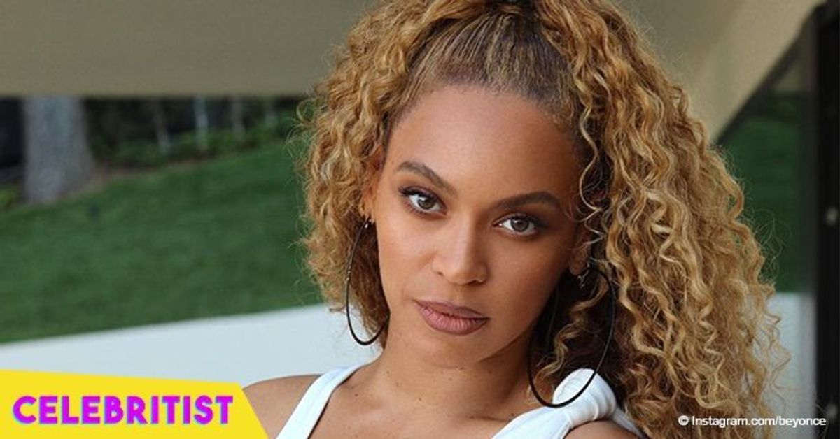 Beyoncé stuns in black jacket, posing next to restaurant chef amid ...