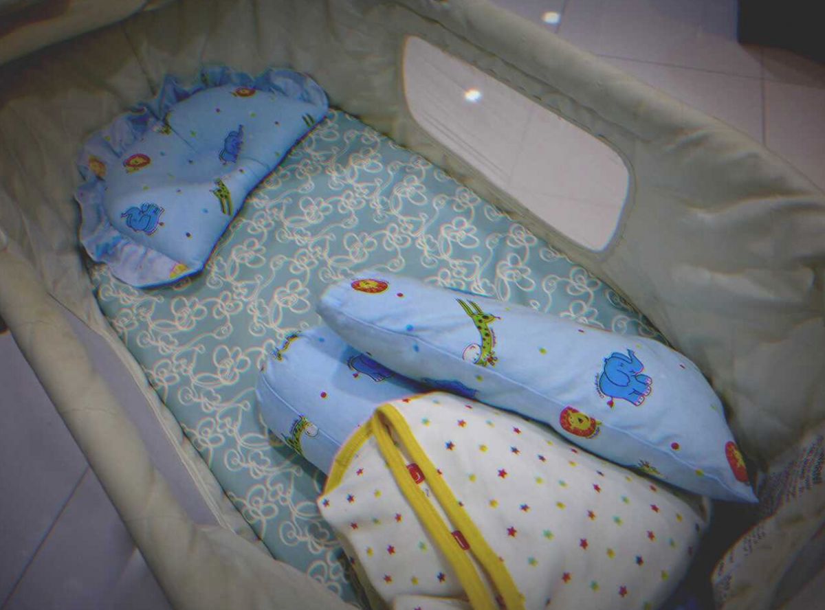Mom Wakes Up Over Dream Where Her Baby Is Stolen She Checks The Crib