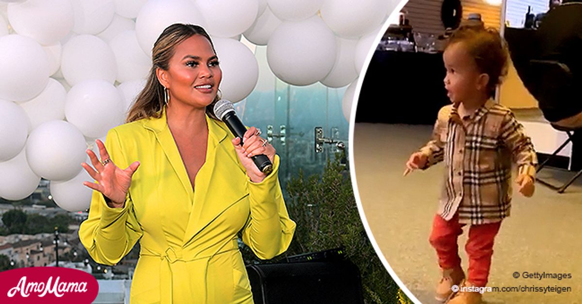 'Lip Sync Battle' Host Chrissy Teigen Shares Adorable Video of Son(01)