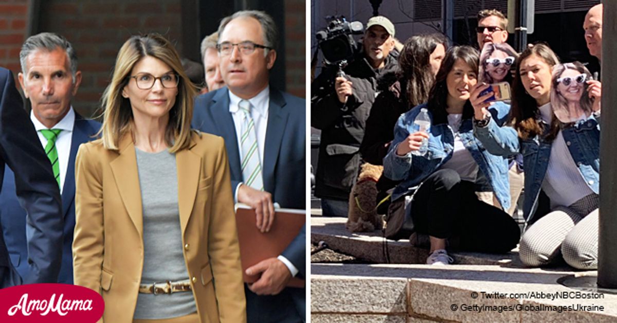 Lori Loughlin's Fans Showed Support Outside Court by Wearing Masks and