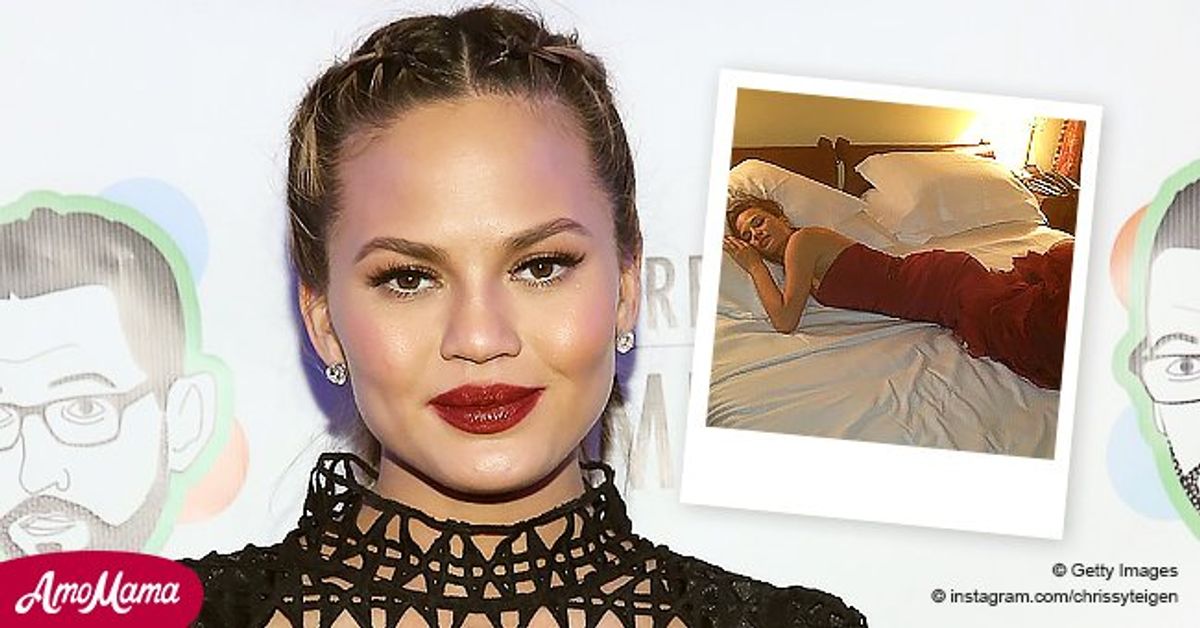 Chrissy Teigen Shares Pic of Stunning Afterparty Dress She Wore at Her(00)