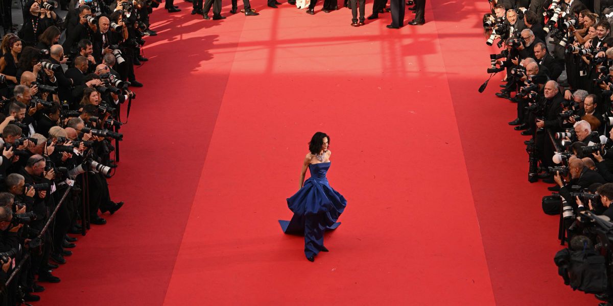 Demi Moore Looks Radiant in Blue After Major Hair Transformation at Cannes – Photos