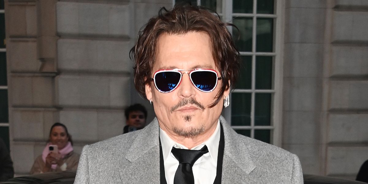 'He Looks Rough': Johnny Depp, 61, Called 'Homeless' as He Poses on a ...