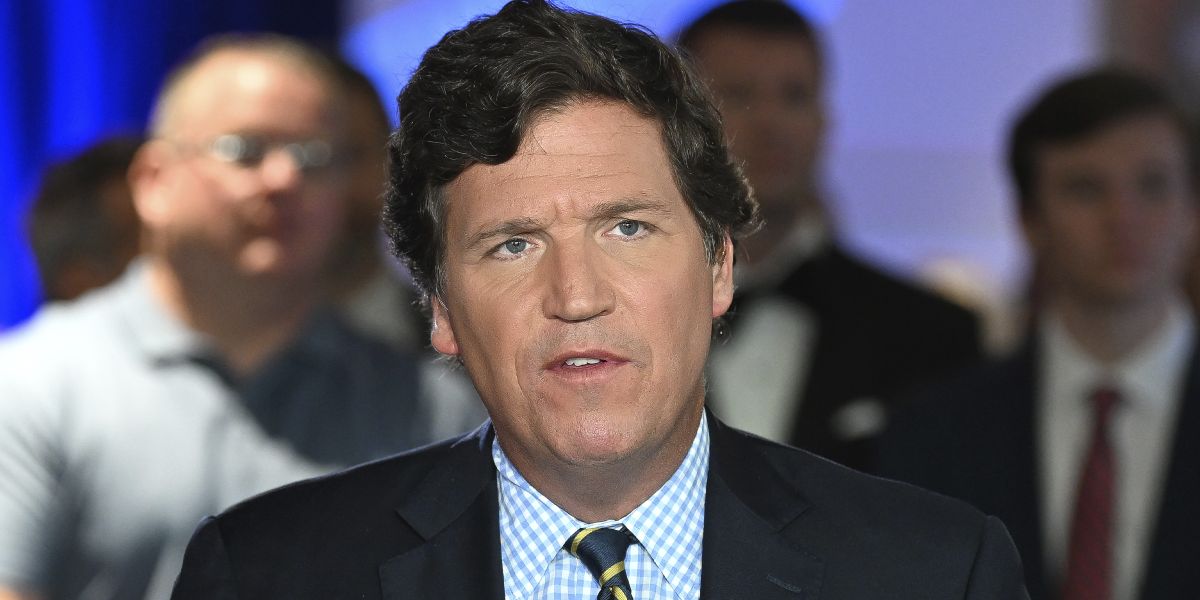 Tucker Carlson Announces the Death of His Father, Former KABC Reporter Richard Carlson - Details