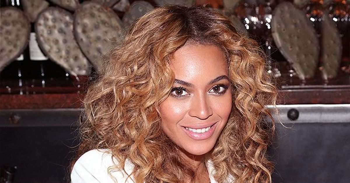 Beyonce Displays Killer Curves in Spaghetti Strap Jumpsuit Relaxing ...