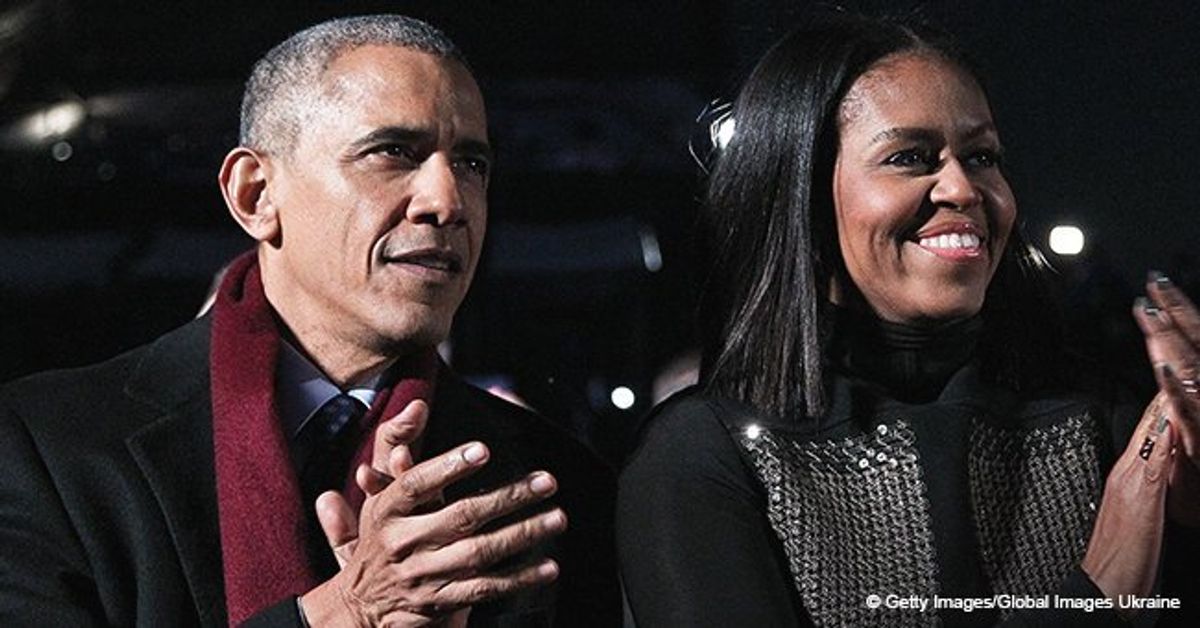 Barack and Michelle Obama receive rockstar from screaming crowd