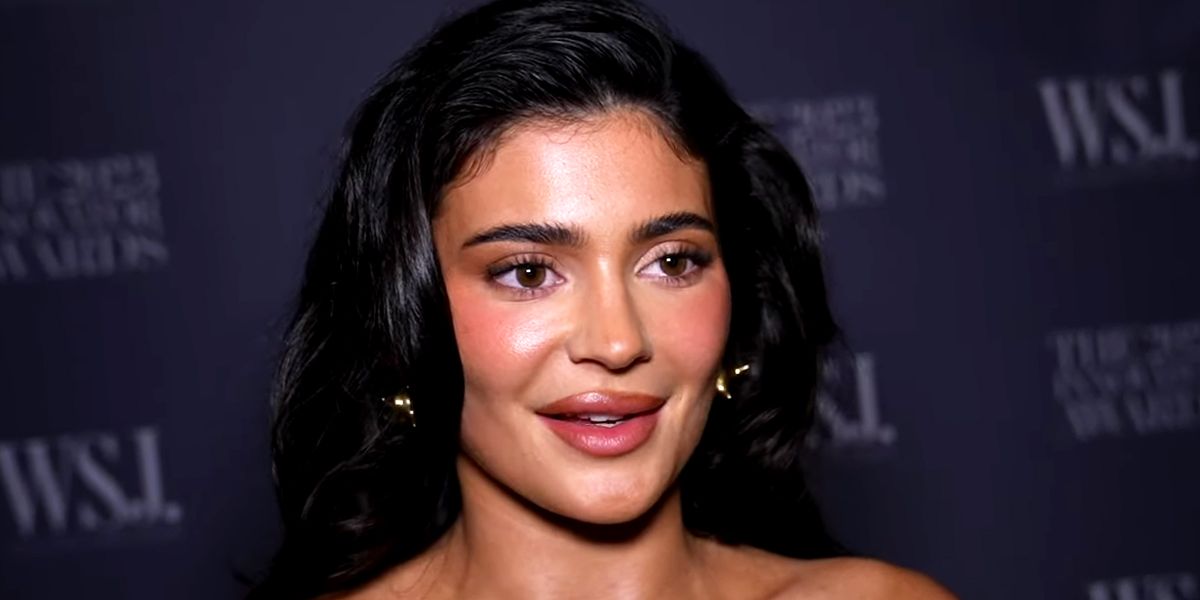 Kylie Jenner, 26, Breaks Down over Comments about Her Looks after ...