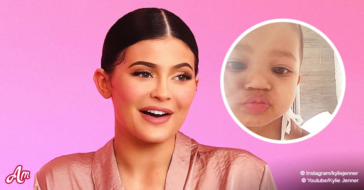 KUWTK Star Kylie Jenner Shares Sweet Video of Daughter Stormi Giving(00)