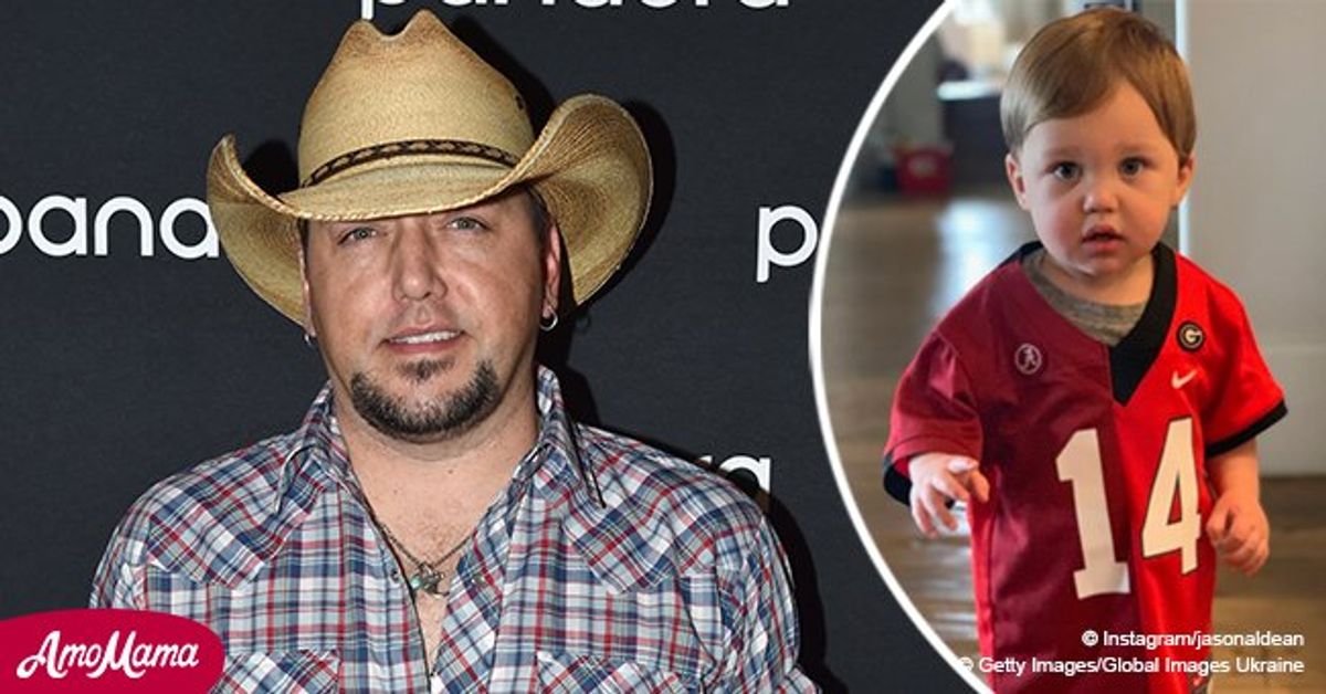 Jason Aldean said ‘time out’ after seeing his son playing with baby(02)