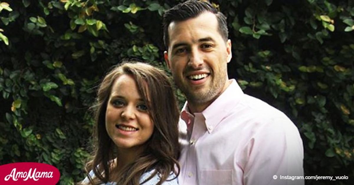 Jinger Duggar shows off growing baby bump at 6 months in a new photo