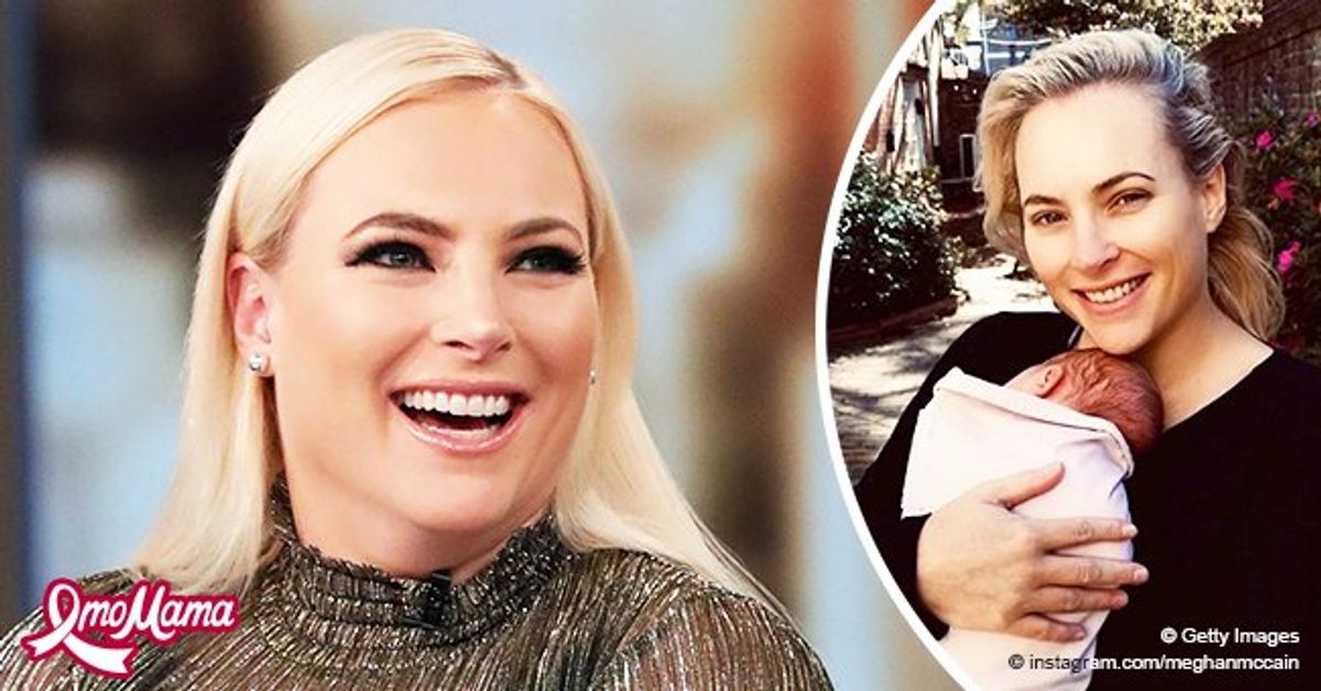 Meghan McCain Shares the First Photo of Her 2WeekOld Daughter Liberty(01)