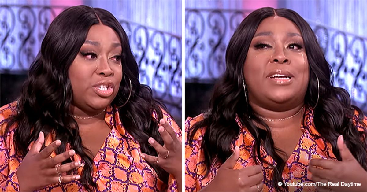 Loni Love Breaks down in Tears as She Announces Her New Memoir on 'The