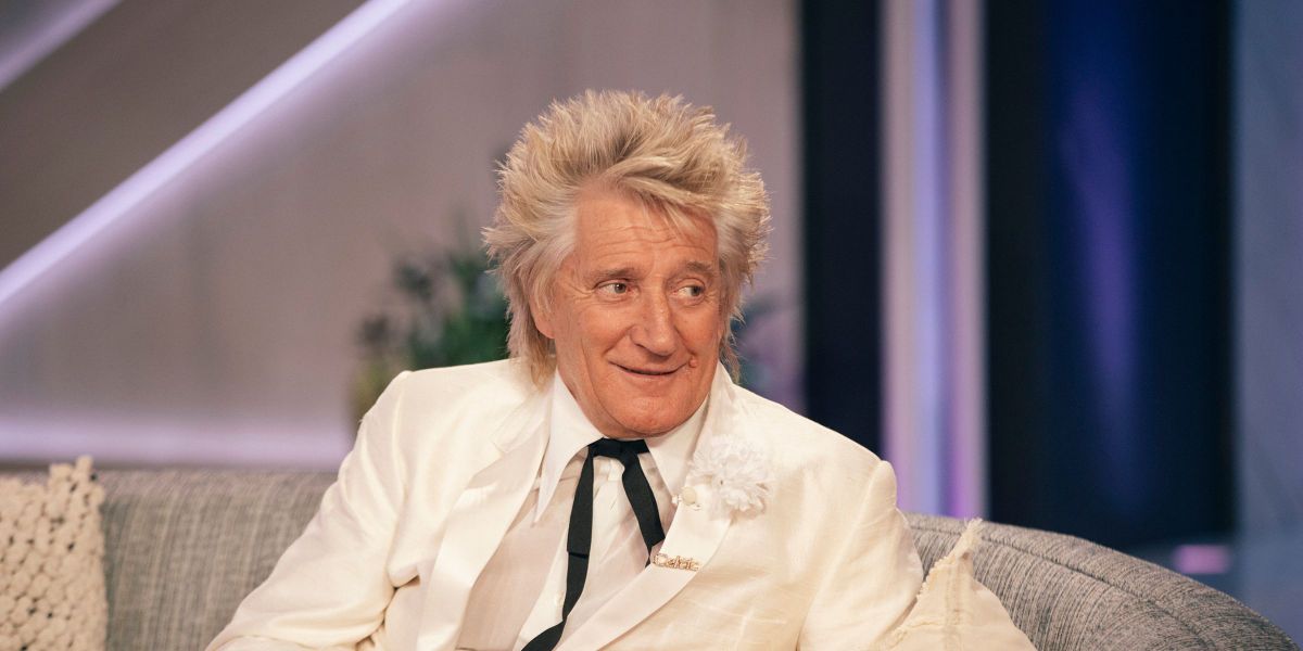 Rod Stewart Poses with Sons Aiden, 14, and Alastair, 19 And They Look