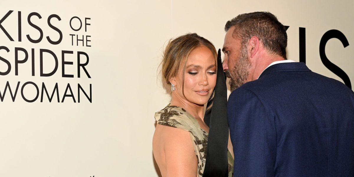 Jennifer Lopez Moves Into $18 Million Hidden Hills Home After Ben