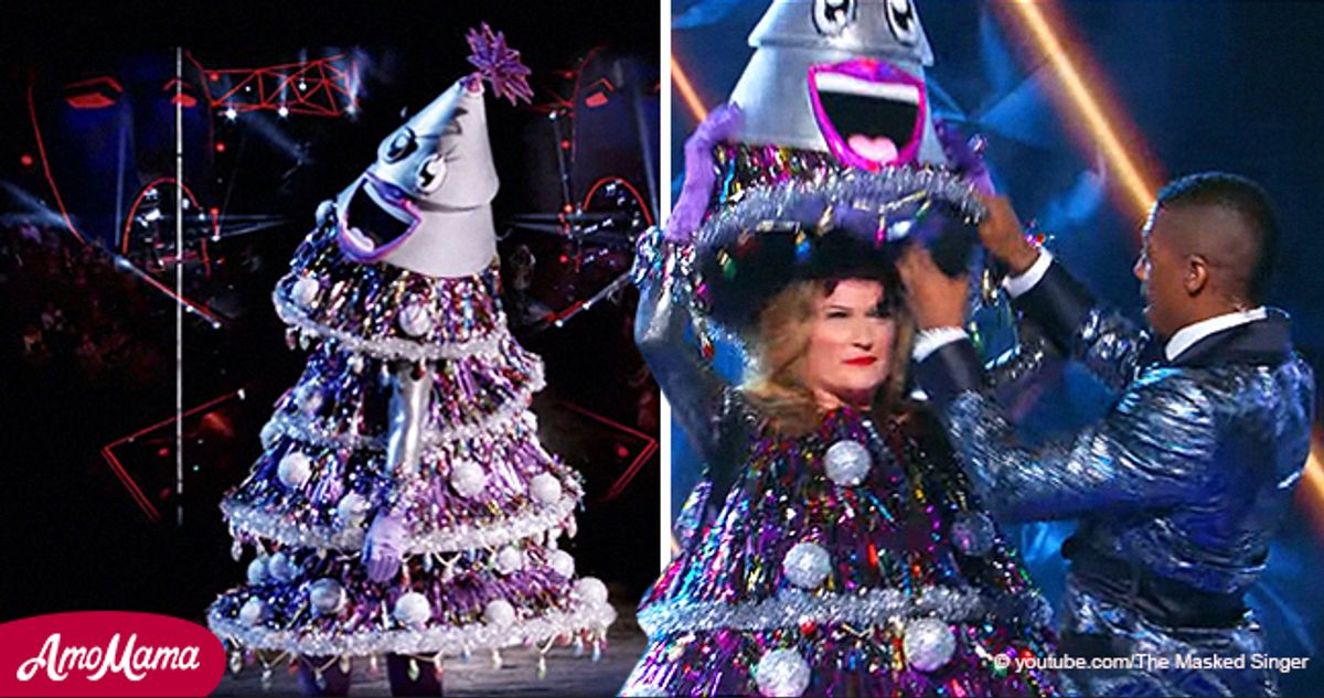 Ana Gasteyer of SNL Fame Is Revealed under the Festive Tree Costume on